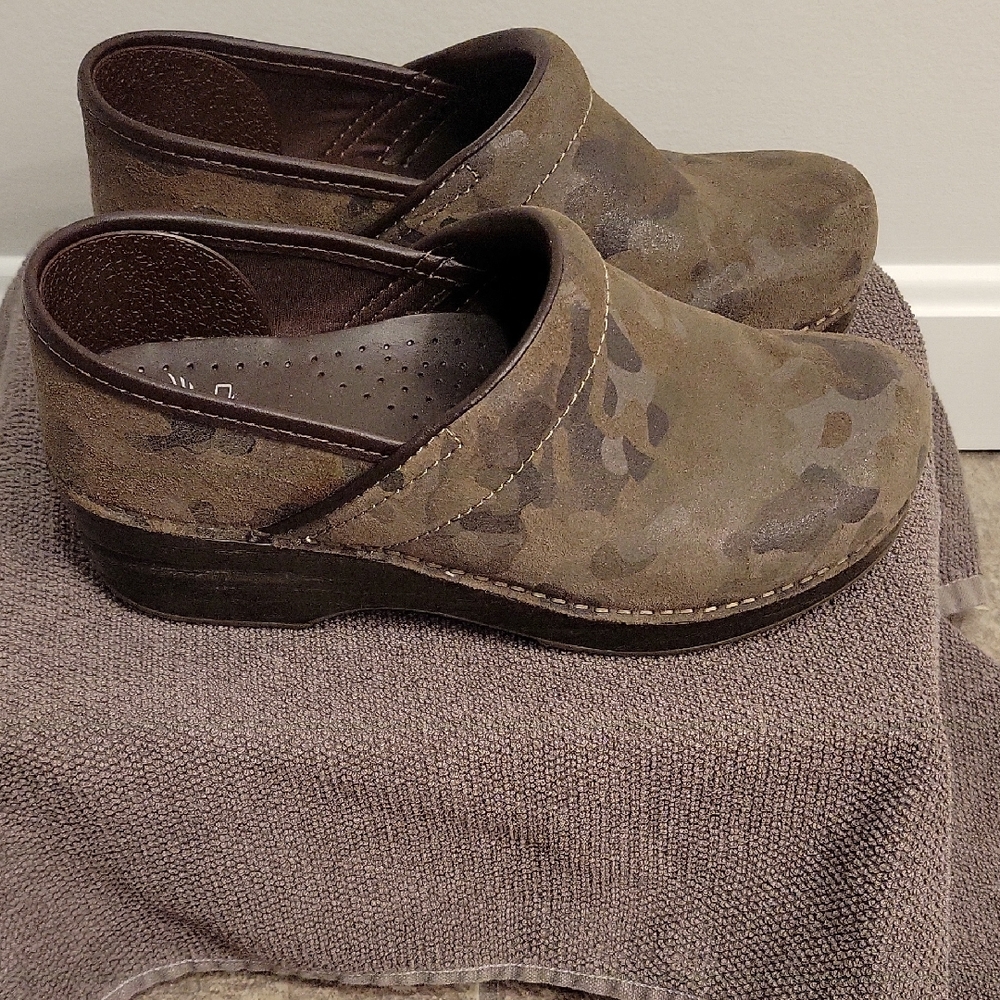 Women's Dansko Camouflage Clogs